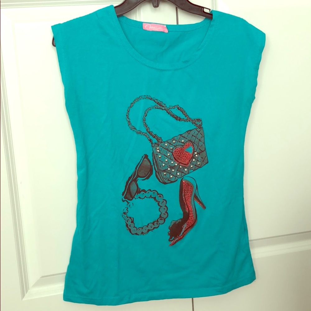Almost sleeveless shirt.